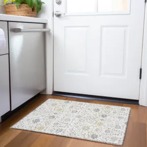 Luxury Washable Indoor/Outdoor Tabrook Ivory 1\'8\" x 2\'6\" Rug