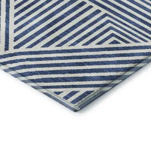 Luxury Washable Indoor/Outdoor The Reserve Navy 2\'3\" x 7\'6\" Runner Rug