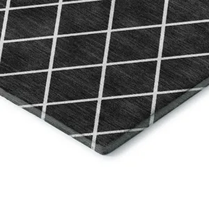Luxury Washable Indoor/Outdoor The Reserve Black 2\'6\" x 3\'10\" Rug