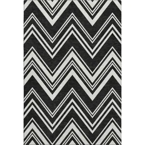 Luxury Washable Indoor/Outdoor The Reserve Black 5\' x 7\'6\" Rug