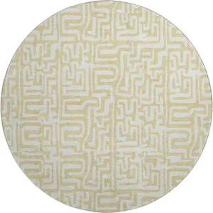 Luxury Washable Indoor/Outdoor The Reserve Wheat 8\' x 8\' Round Rug