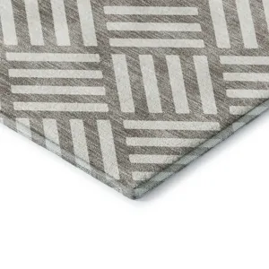 Luxury Washable Indoor/Outdoor The Reserve Taupe 1\'8\" x 2\'6\" Rug