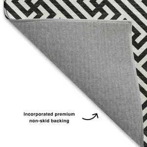 Luxury Washable Indoor/Outdoor The Reserve Black 8\' x 10\' Rug