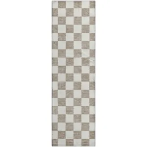 Luxury Washable Indoor/Outdoor The Reserve Khaki 2\'3\" x 7\'6\" Runner Rug