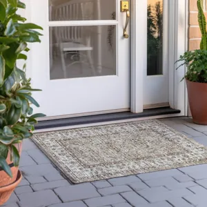 Tuscany Taupe 1\'8\" x 2\'6\" Rug