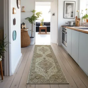 Tuscany Gold 2\'6\" x 8\' Runner Rug