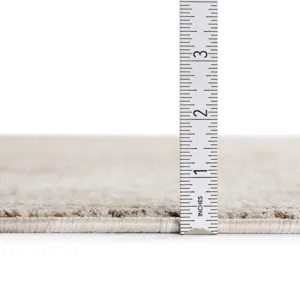 Vienna Ivory 2\'3\" x 7\'10\" Runner Rug