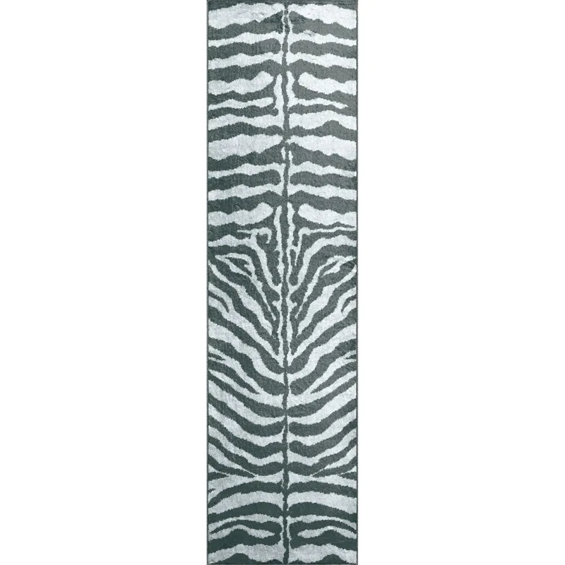Akina Flannel 2\'3\" x 7\'6\" Runner Rug