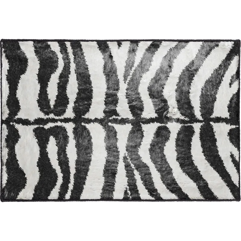 Akina Ivory 1\'8\" x 2\'6\" Rug