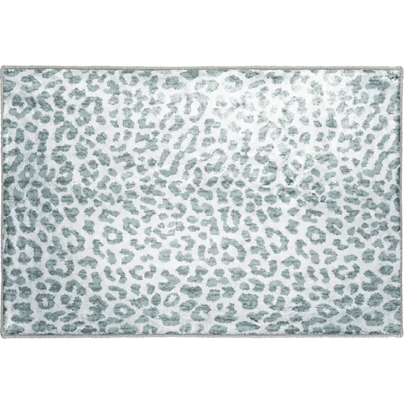 Akina Flannel 1\'8\" x 2\'6\" Rug