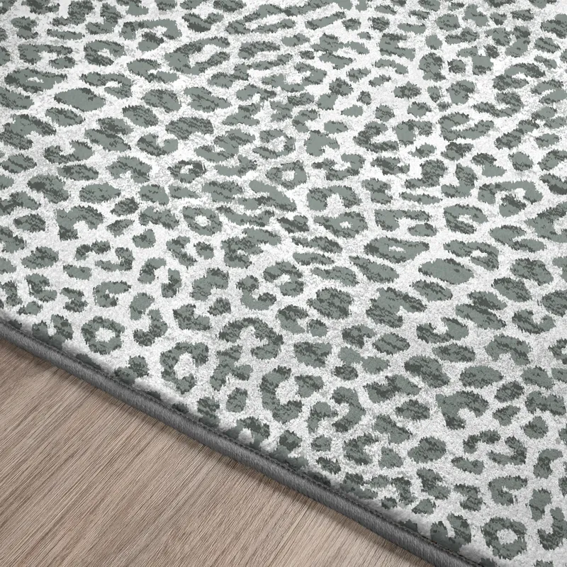 Akina Flannel 2\'3\" x 7\'6\" Runner Rug