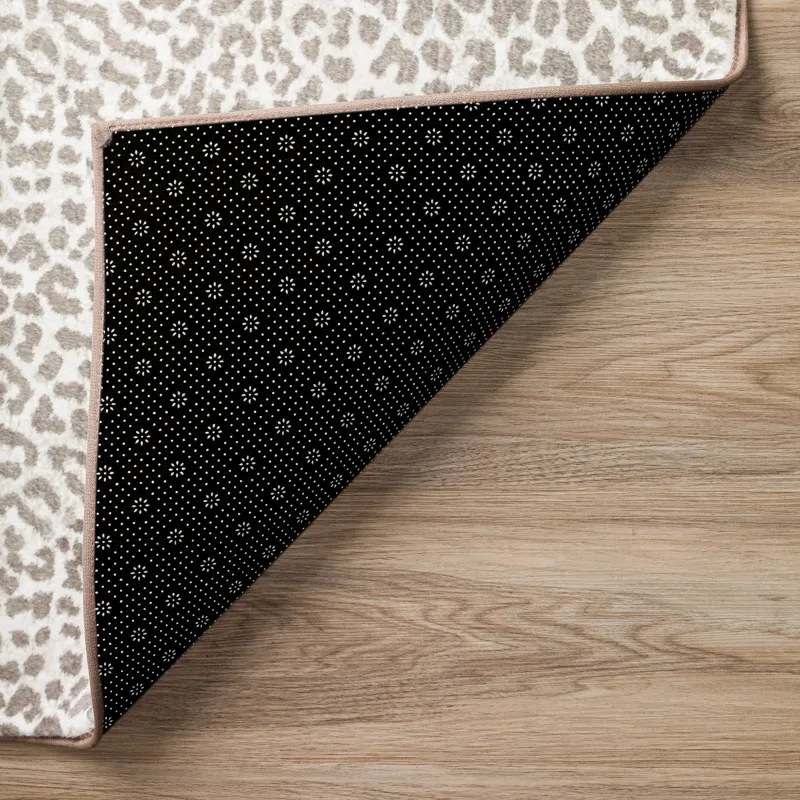 Akina Stone 2\'3\" x 7\'6\" Runner Rug