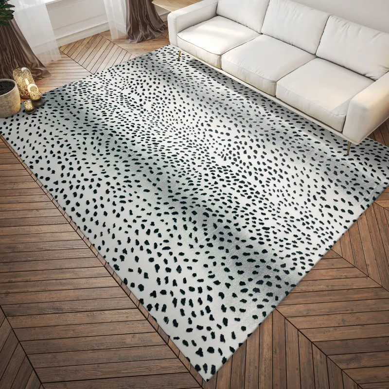 Akina Ivory 5\' x 7\'6\" Rug