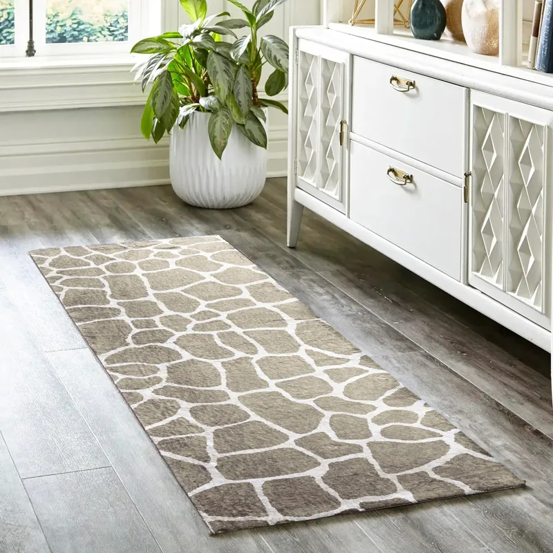 Akina Stone 2\'3\" x 7\'6\" Runner Rug