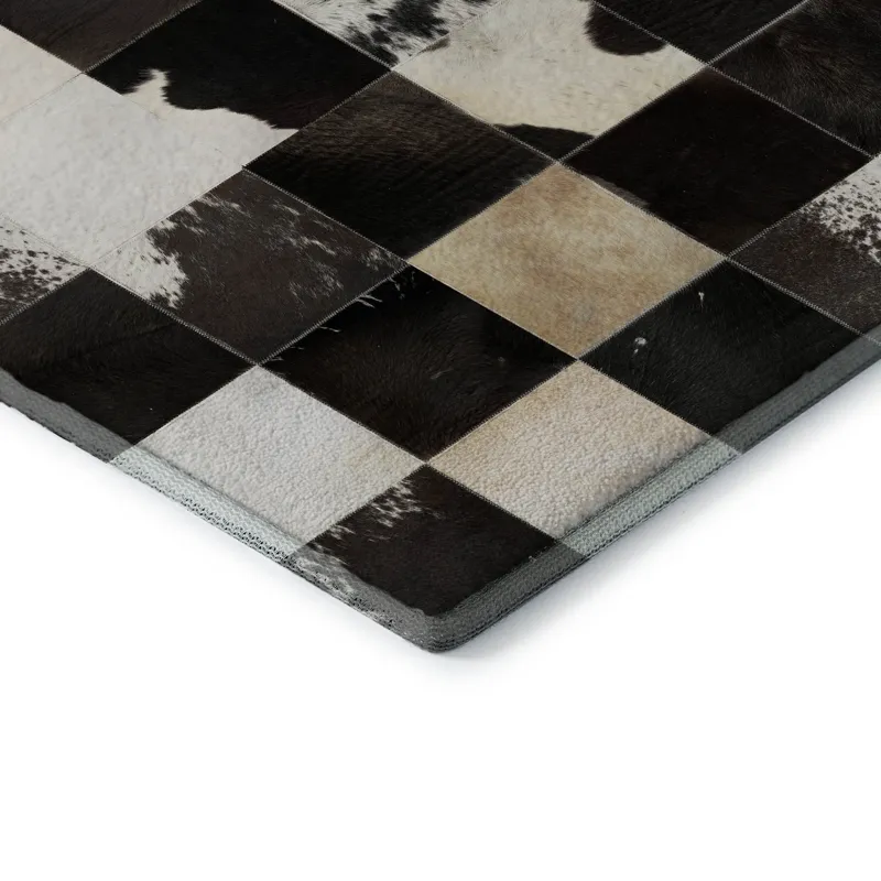 Luxury Washable Indoor/Outdoor Bozeman Black 8\' x 8\' Round Rug