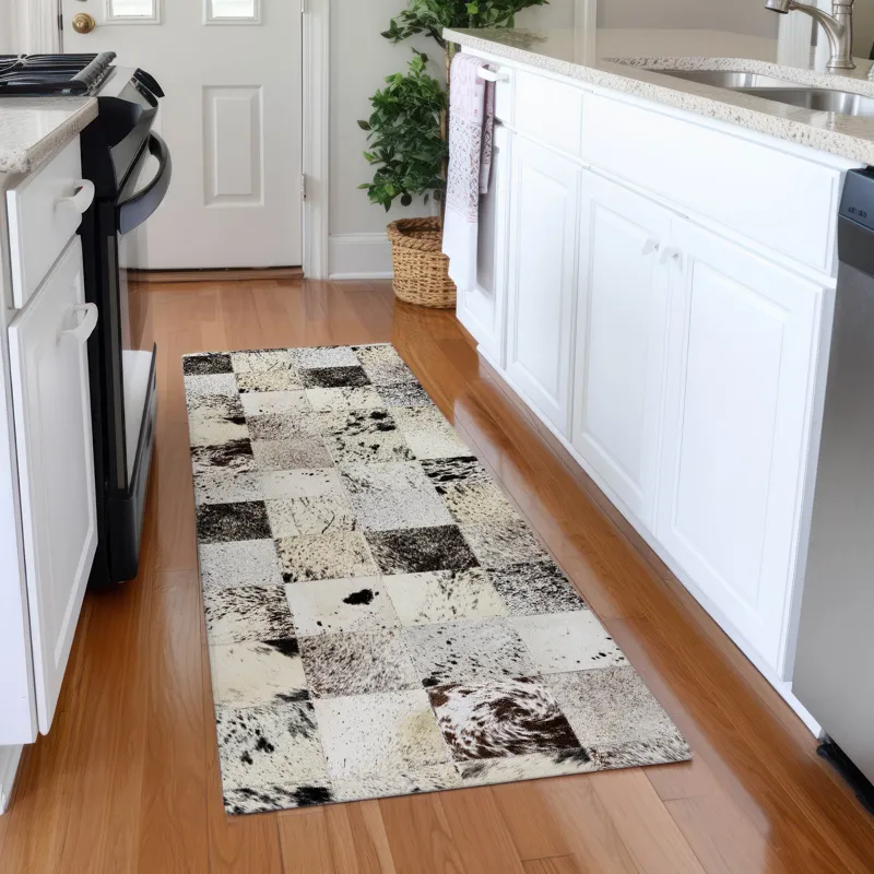Luxury Washable Indoor/Outdoor Bozeman Cream 2\'3\" x 7\'6\" Runner Rug