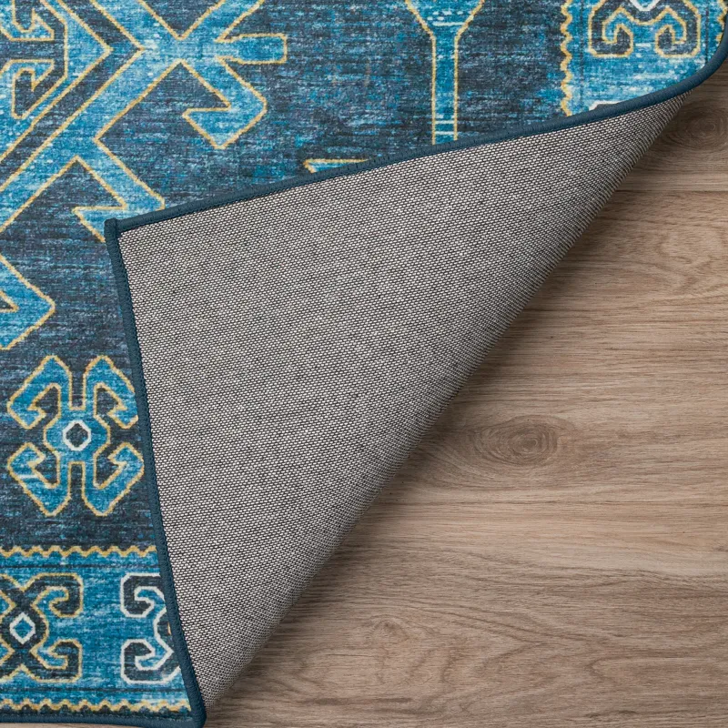 Brisbane Navy 2\'3\" x 7\'6\" Runner Rug