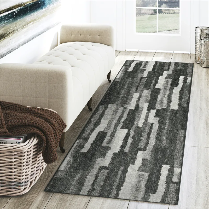 Brisbane Midnight 2\'3\" x 7\'6\" Runner Rug