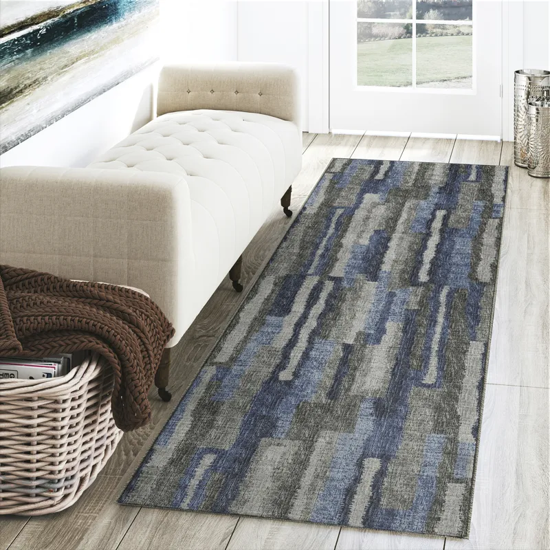 Brisbane Navy 2\'3\" x 7\'6\" Runner Rug