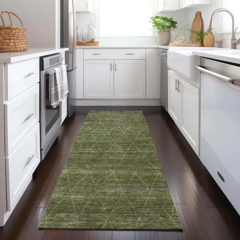Luxury Washable Indoor/Outdoor Burano Olive 2\'3\" x 7\'6\" Runner Rug