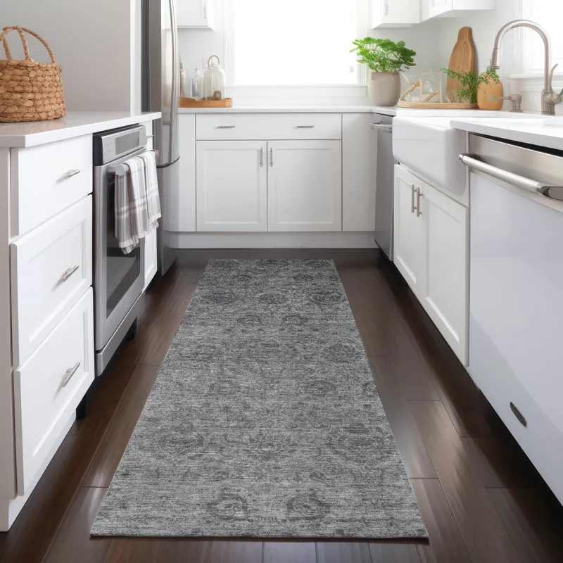 Luxury Washable Indoor/Outdoor Burano Gray 2\'3\" x 7\'6\" Runner Rug