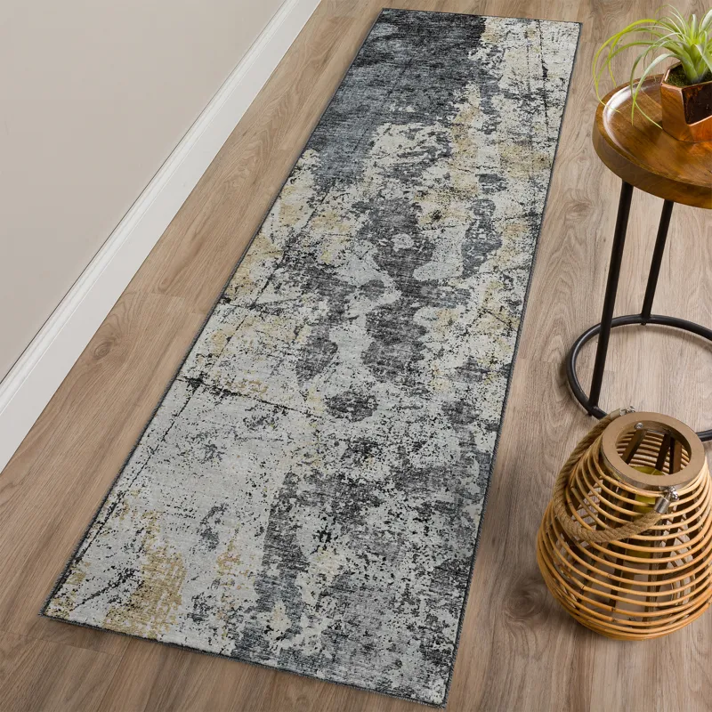 Camberly Midnight 2\'3\" x 7\'6\" Runner Rug
