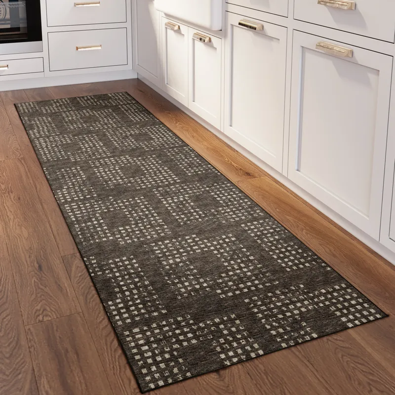 Delano Chocolate 2\'6\" x 8\' Runner Rug