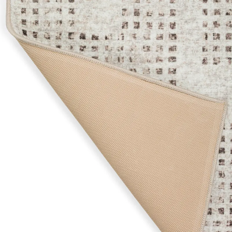 Delano Ivory 2\'6\" x 8\' Runner Rug