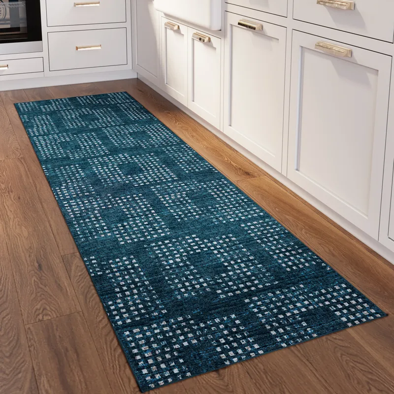 Delano Navy 2\'6\" x 8\' Runner Rug