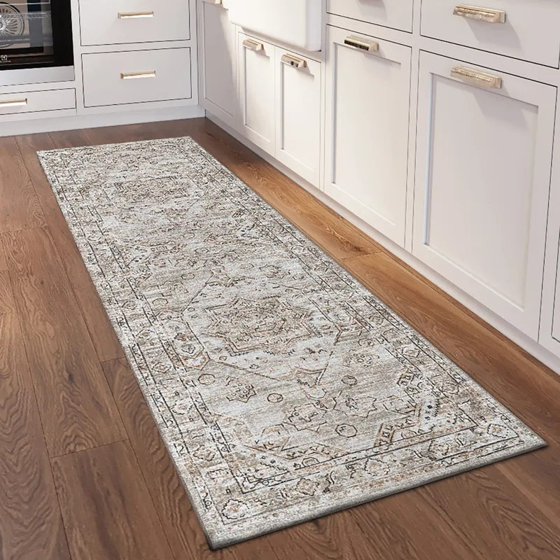 Jericho Tin 2\'6\" x 12\' Runner Rug