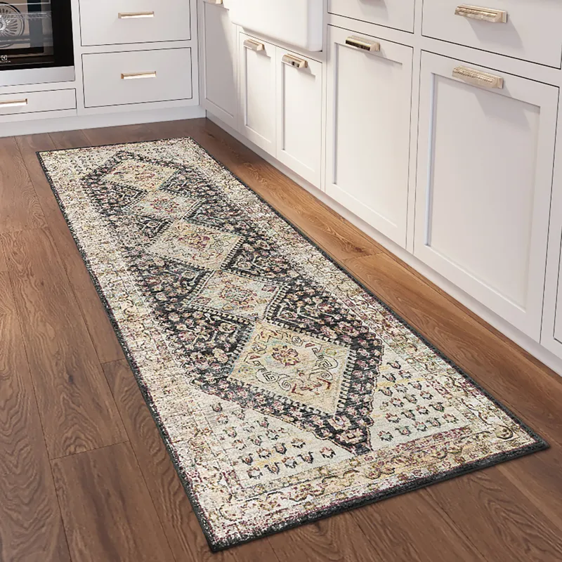 Jericho Midnight 2\'6\" x 12\' Runner Rug