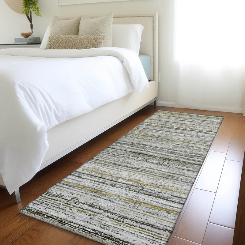 Luxury Washable Indoor/Outdoor Kochi Pewter 2\'3\" x 7\'6\" Runner Rug