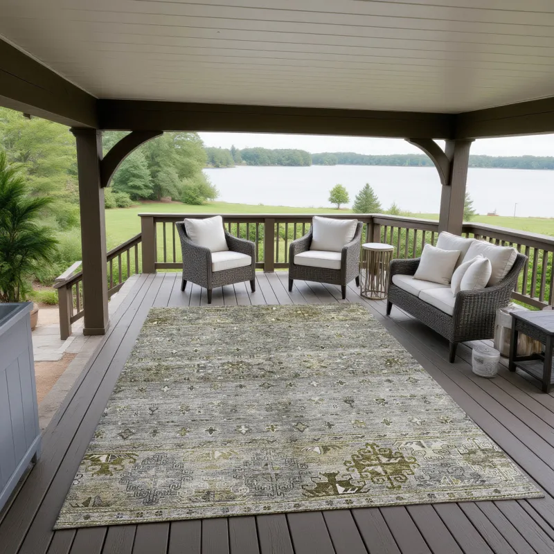 Indoor/Outdoor Karaj Pewter 2\'6\" x 3\'10\" Rug