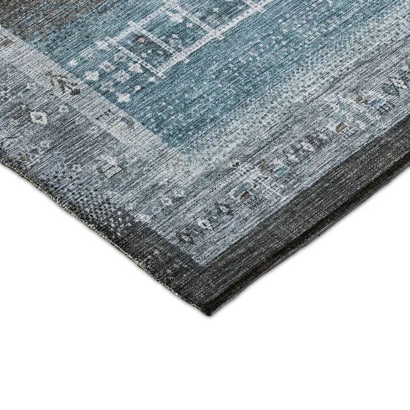 Indoor/Outdoor Karaj Blue 5\' x 7\'6\" Rug