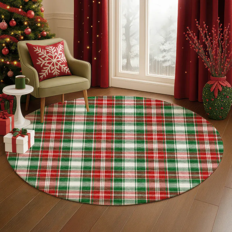 Luxury Washable Indoor/Outdoor Merry & Bright Emerald 8\' x 8\' Round Rug