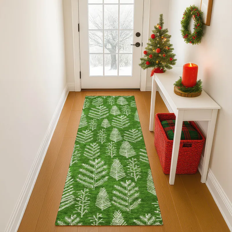 Luxury Washable Indoor/Outdoor Merry & Bright Green 2\'3\" x 7\'6\" Runner Rug