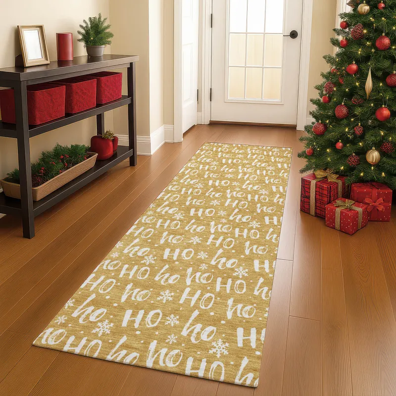 Luxury Washable Indoor/Outdoor Merry & Bright Gold 2\'3\" x 7\'6\" Runner Rug