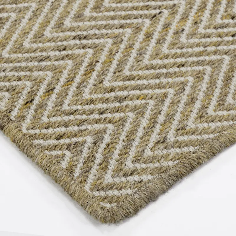 Provo Gold 2\'3\" x 7\'6\" Runner Rug