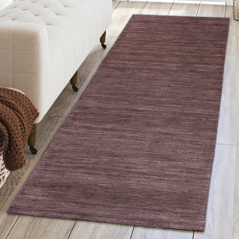 Rafia Plum 2\'3\" x 7\'6\" Runner Rug