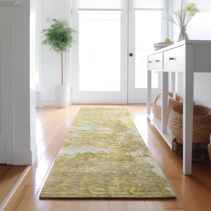 Luxury Washable Indoor/Outdoor Ravenna Gold 2\'3\" x 7\'6\" Runner Rug
