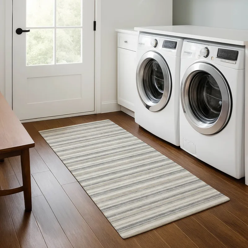 Luxury Washable Indoor/Outdoor Soft Essentials Silver 2\'3\" x 7\'6\" Runner Rug