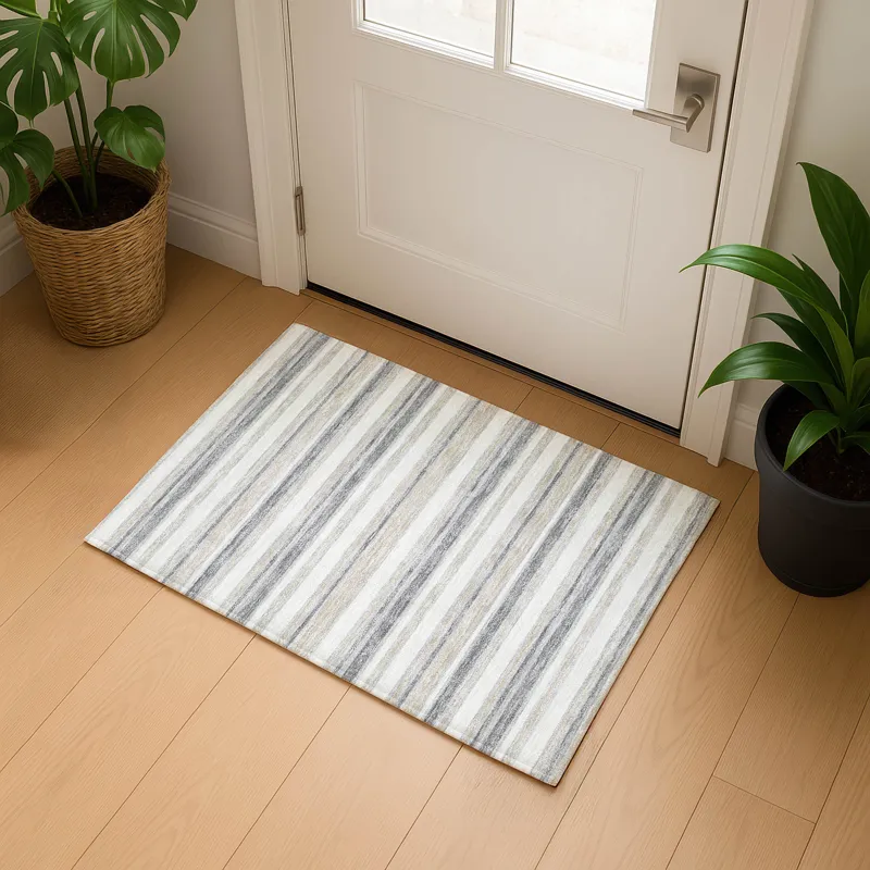 Luxury Washable Indoor/Outdoor Soft Essentials Silver 1\'8\" x 2\'6\" Rug