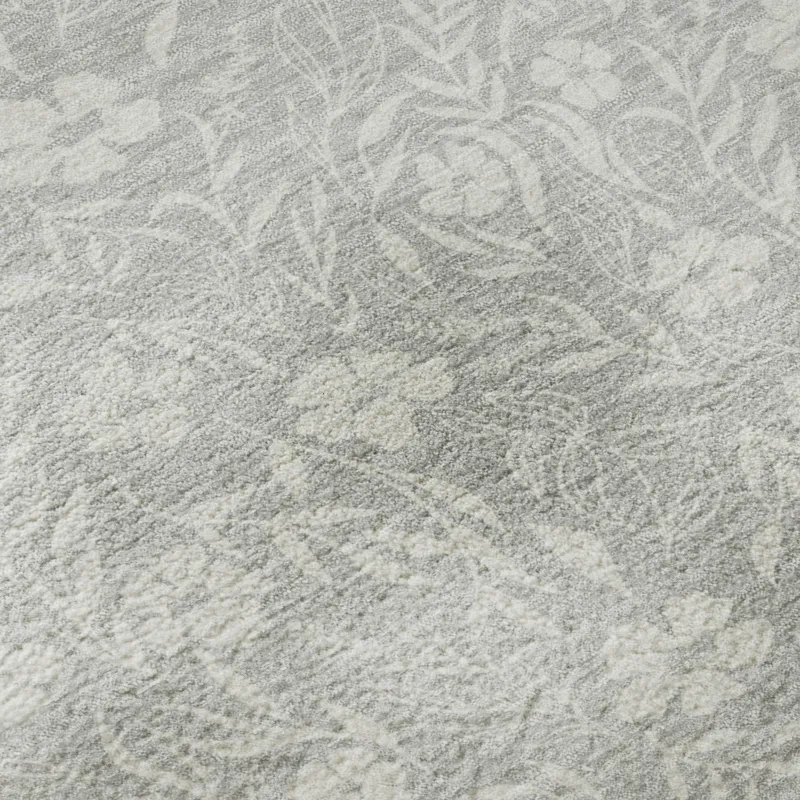 Luxury Washable Indoor/Outdoor Soft Essentials Silver 8\' x 8\' Round Rug