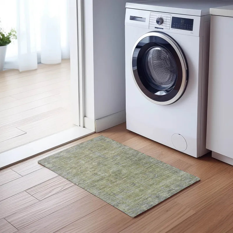 Luxury Washable Indoor/Outdoor Solace Aloe 1\'8\" x 2\'6\" Rug