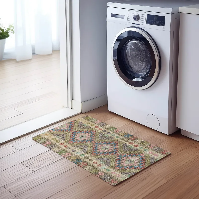 Luxury Washable Indoor/Outdoor Solace Green 1\'8\" x 2\'6\" Rug