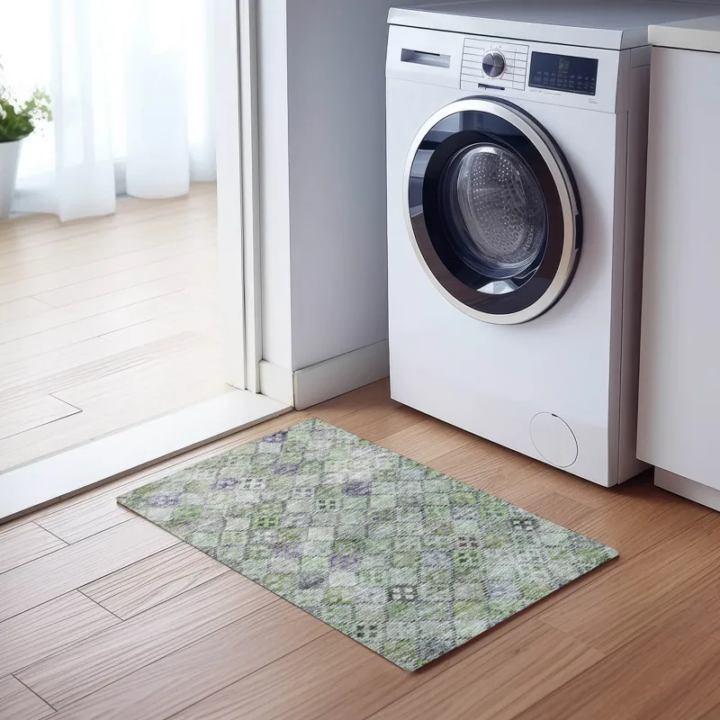 Luxury Washable Indoor/Outdoor Solace Green 1\'8\" x 2\'6\" Rug