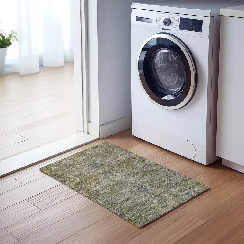 Luxury Washable Indoor/Outdoor Solace Taupe 1\'8\" x 2\'6\" Rug