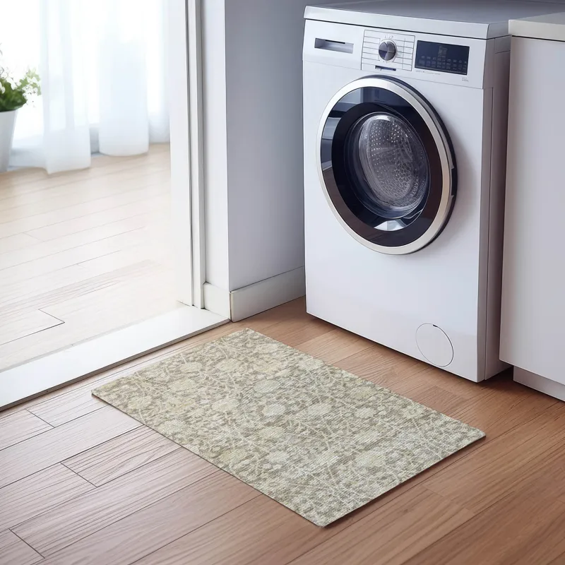Luxury Washable Indoor/Outdoor Solace Mocha 1\'8\" x 2\'6\" Rug
