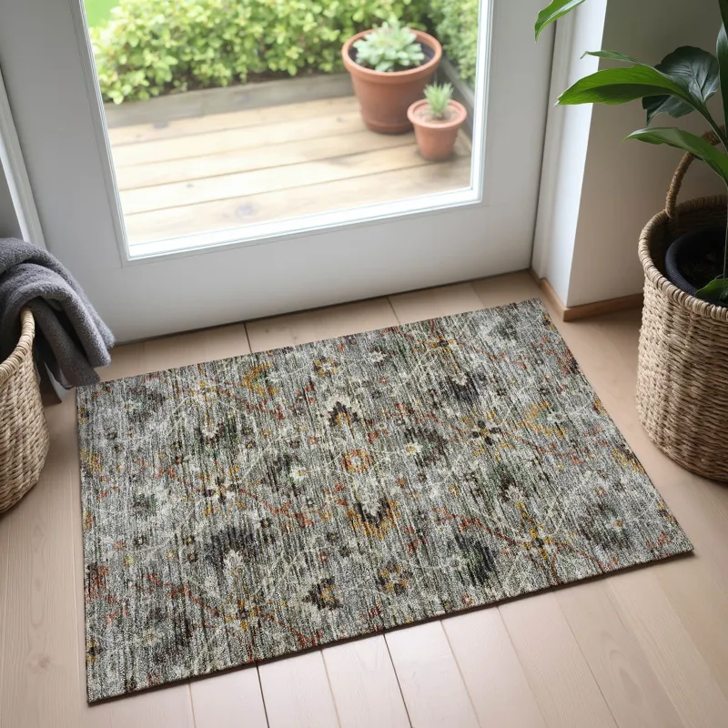 Indoor/Outdoor Silk Road Pewter 1\'8\" x 2\'6\" Rug