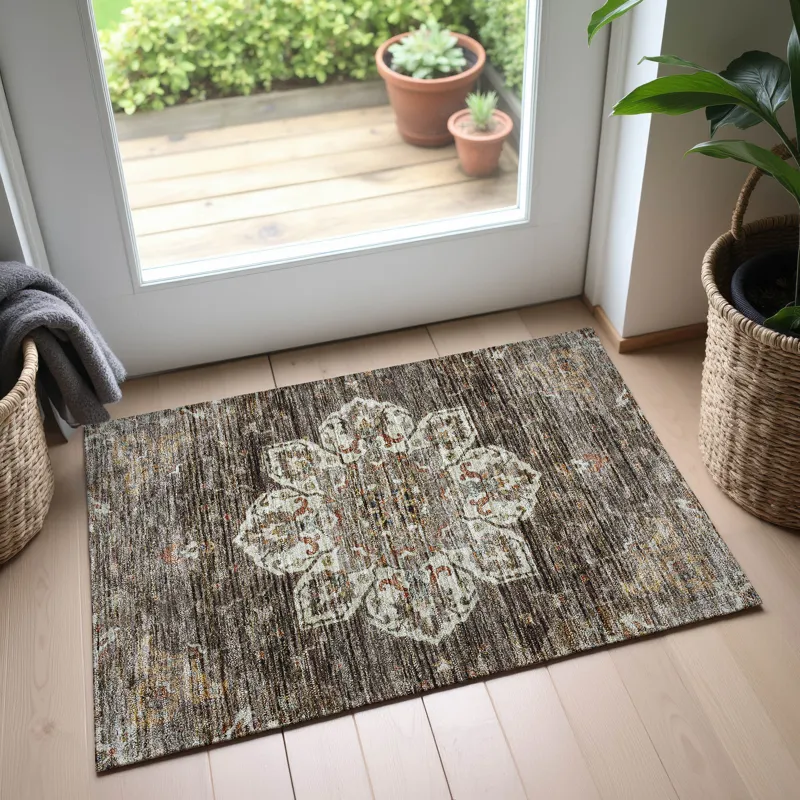 Indoor/Outdoor Silk Road Chocolate 1\'8\" x 2\'6\" Rug